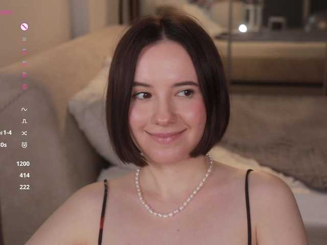 -FemaleEssence- live cam on BongaCams