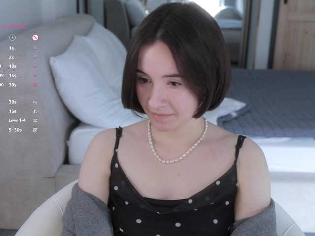 -femaleessence- cam belle