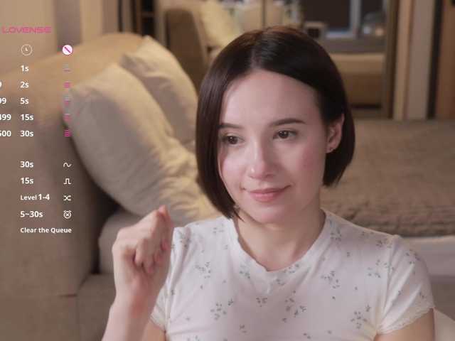 -FemaleEssence- live webcam show
