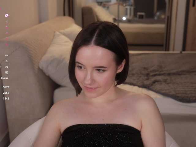 -FemaleEssence- live cam on BongaCams