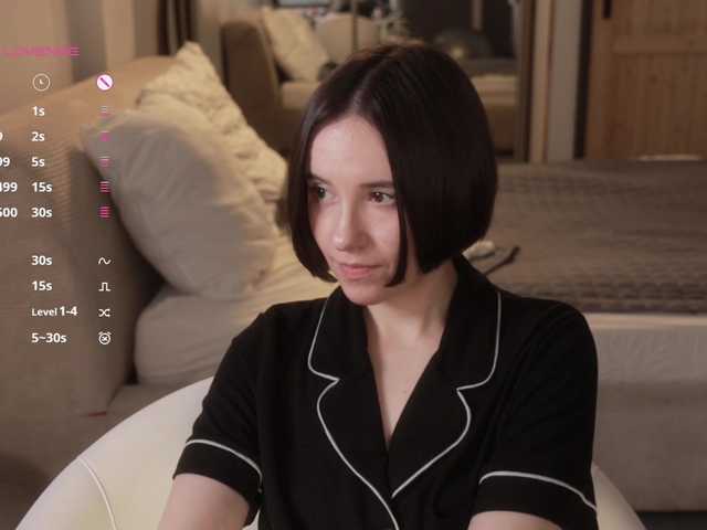 -FemaleEssence- live cam on BongaCams