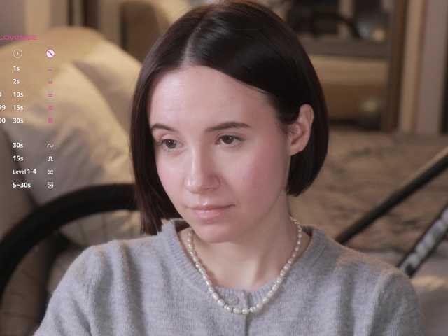 -FemaleEssence- live cam on BongaCams