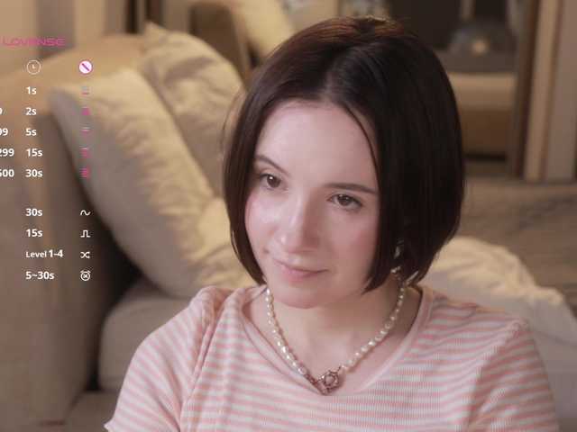 -FemaleEssence- live cam on BongaCams