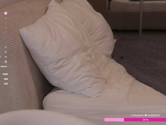 -FemaleEssence- live cam on BongaCams