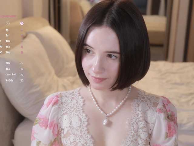 -FemaleEssence-
