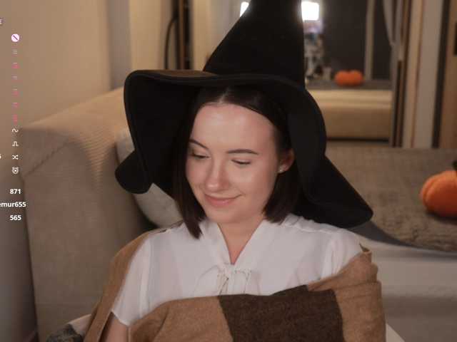 -FemaleEssence- live cam on BongaCams