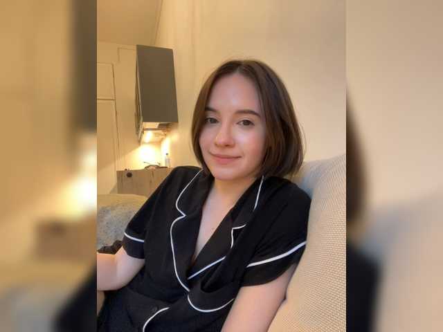 -FemaleEssence- live cam on BongaCams