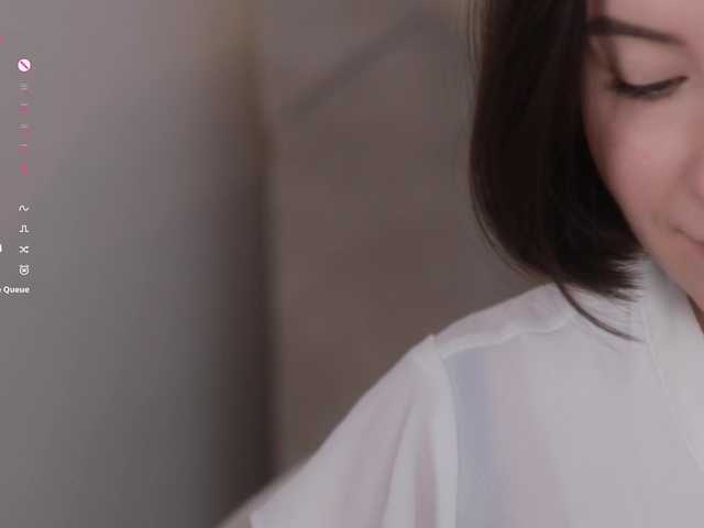 -FemaleEssence- live cam on BongaCams