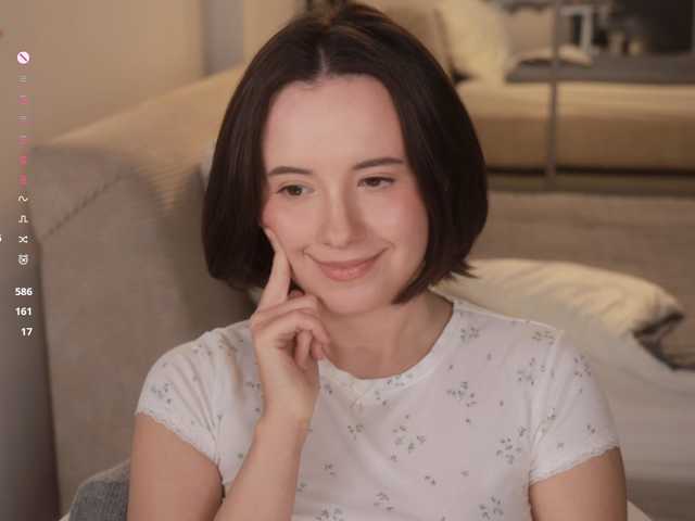 -FemaleEssence- live cam on BongaCams
