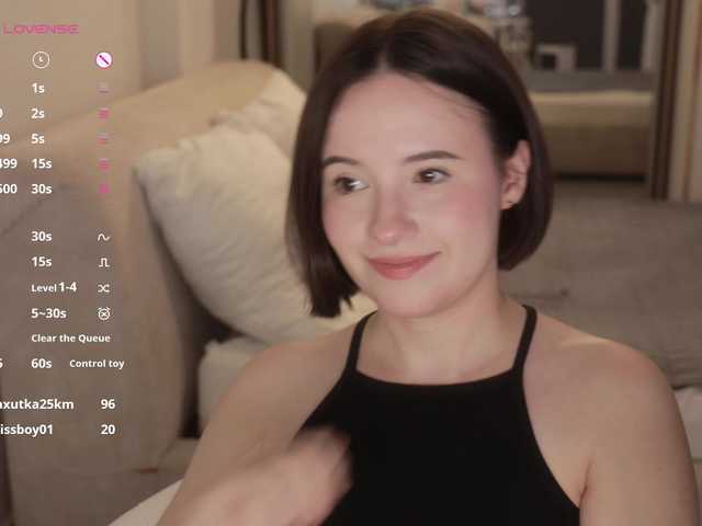 -FemaleEssence- live cam on BongaCams