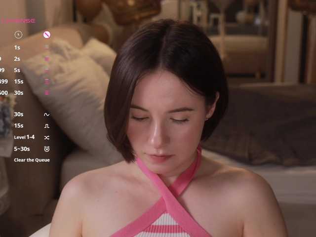 -FemaleEssence- live cam on BongaCams