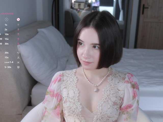 -FemaleEssence-
