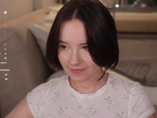 -FemaleEssence- live cam on BongaCams