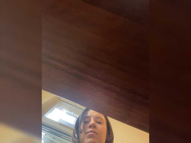 -FemaleEssence- live webcam show