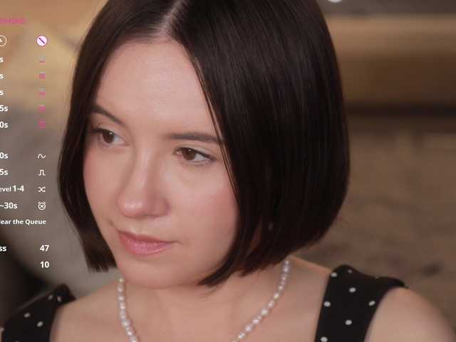-FemaleEssence- live cam on BongaCams