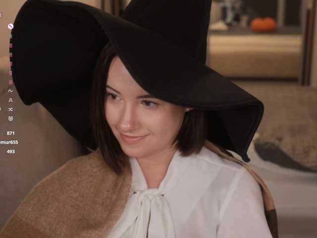-FemaleEssence- live cam on BongaCams