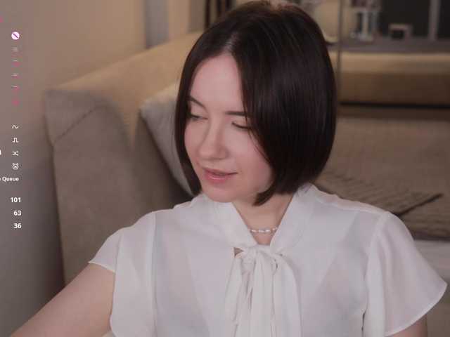 -FemaleEssence- live cam on BongaCams