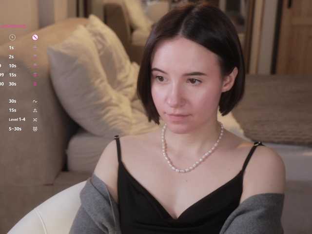 -FemaleEssence- live cam on BongaCams