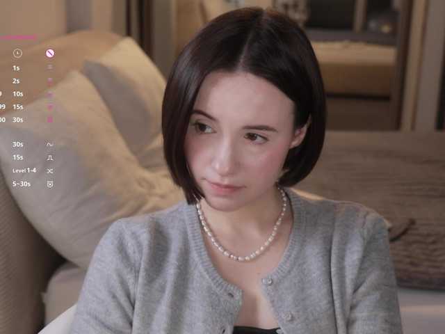 -FemaleEssence- live cam on BongaCams
