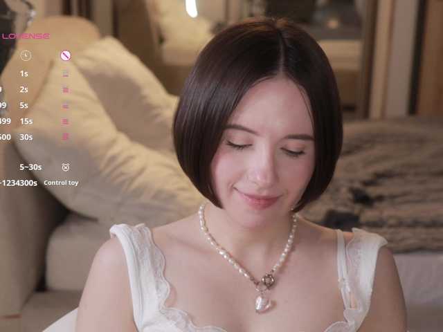 -FemaleEssence-