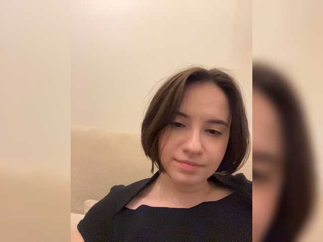 -FemaleEssence- live cam on BongaCams