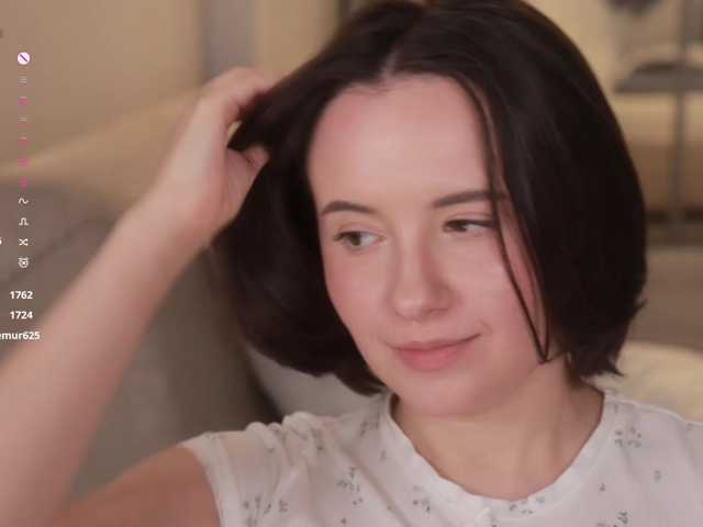 -FemaleEssence- live cam on BongaCams