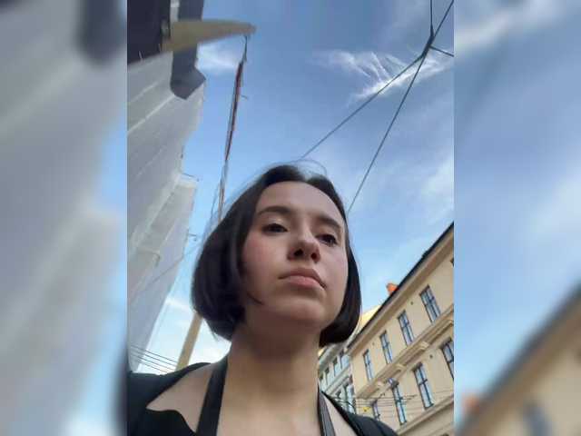 -FemaleEssence- live cam on BongaCams