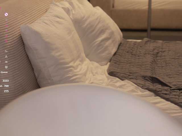 -FemaleEssence- live cam on BongaCams