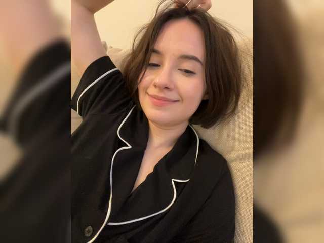 -FemaleEssence- live cam on BongaCams