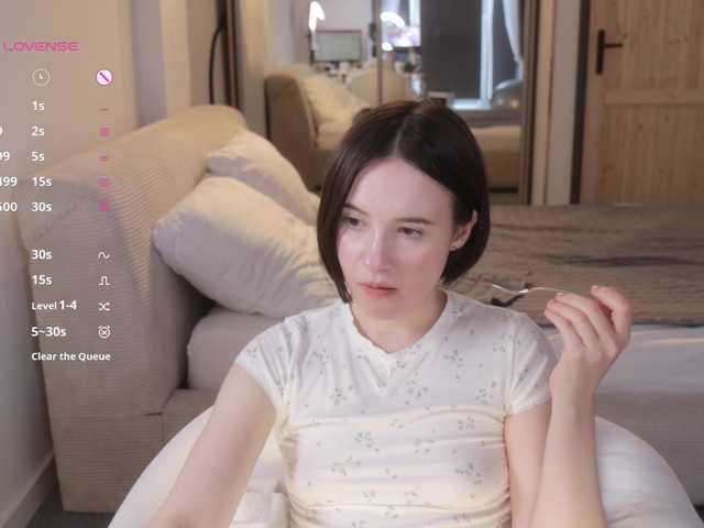 -femaleessence- online