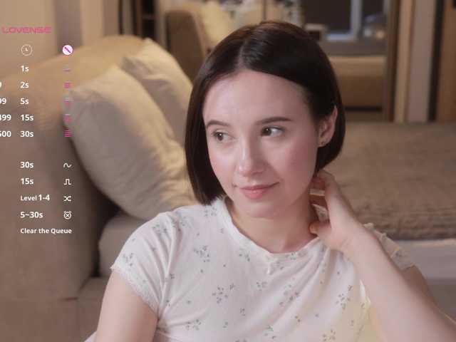-FemaleEssence- live webcam show