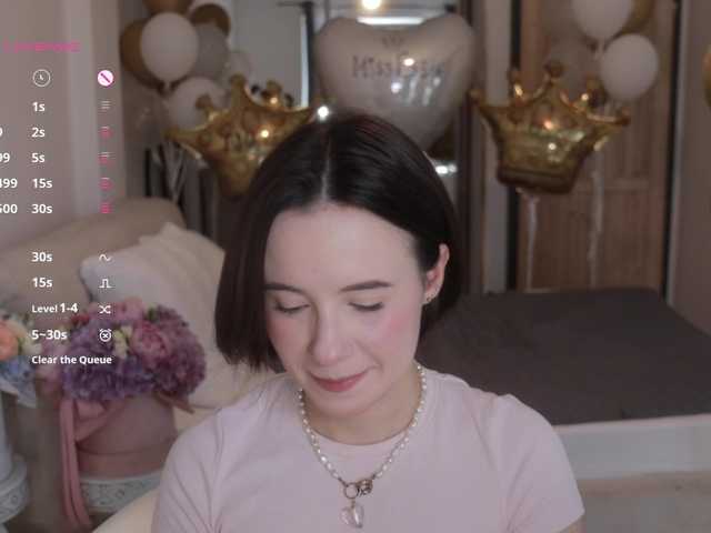 -FemaleEssence- live cam on BongaCams