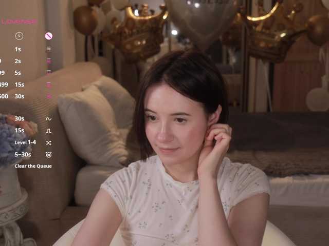 -FemaleEssence- live cam on BongaCams