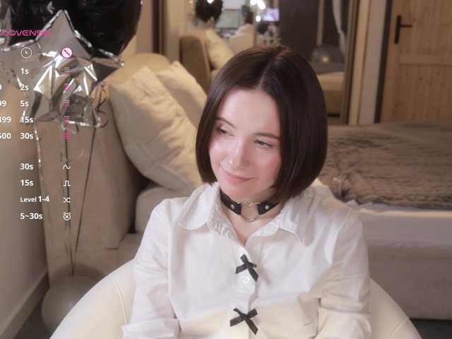 -FemaleEssence- live cam on BongaCams