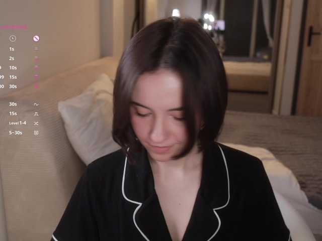 -FemaleEssence- live cam on BongaCams