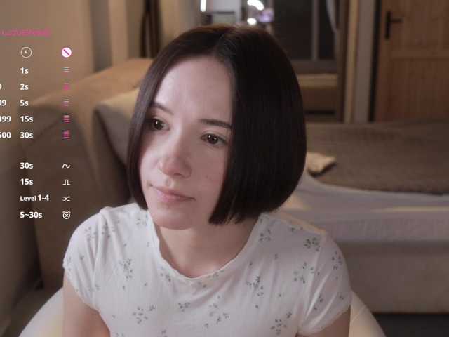 -FemaleEssence- live cam on BongaCams