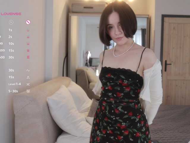 -FemaleEssence- live cam on BongaCams