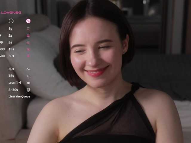 -FemaleEssence- live cam on BongaCams