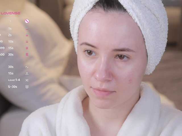 -FemaleEssence- live cam on BongaCams