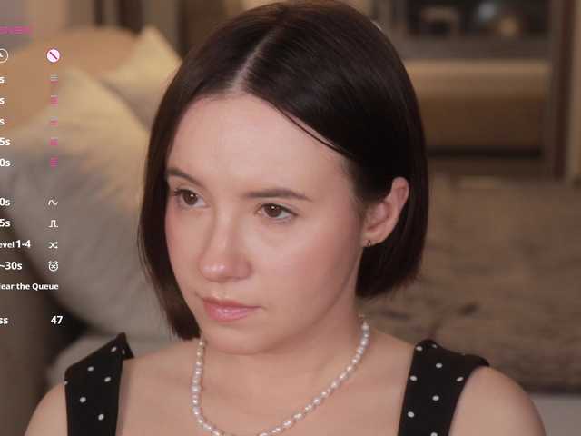 -FemaleEssence- live cam on BongaCams