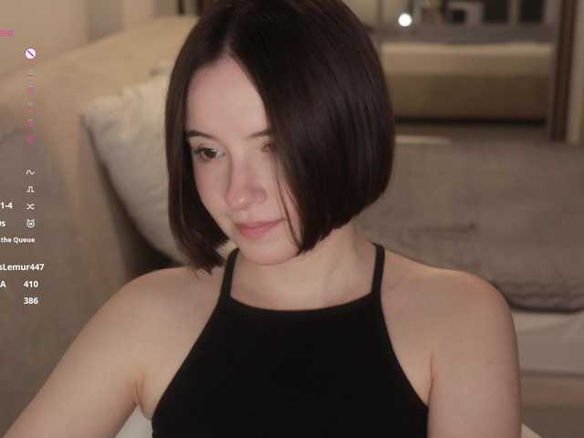 -FemaleEssence- live cam on BongaCams