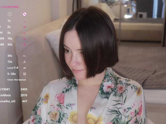 -FemaleEssence- live cam on BongaCams