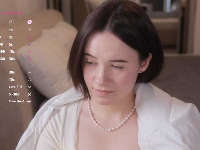 -FemaleEssence- live cam on BongaCams