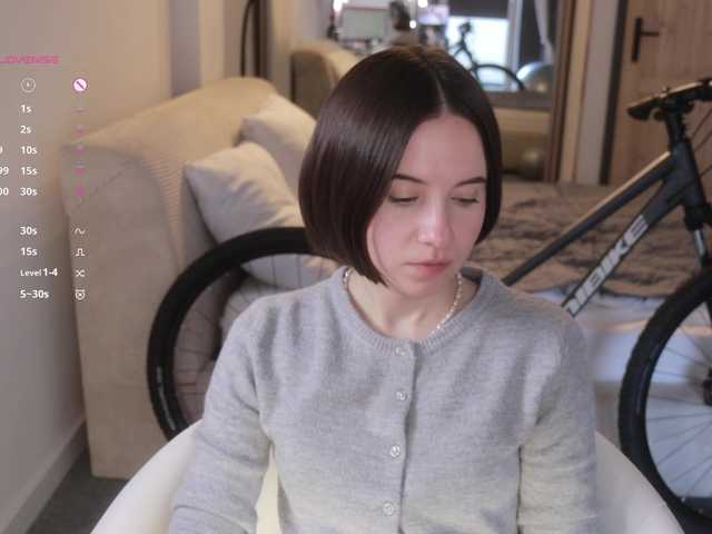 -FemaleEssence- live cam on BongaCams