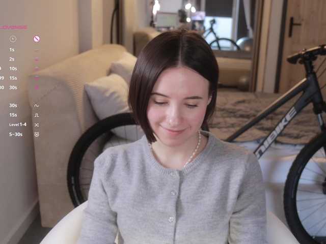 -FemaleEssence- live cam on BongaCams