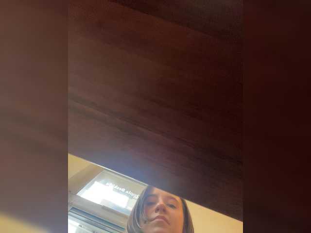 -FemaleEssence- live cam on BongaCams