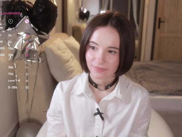 -FemaleEssence- live cam on BongaCams