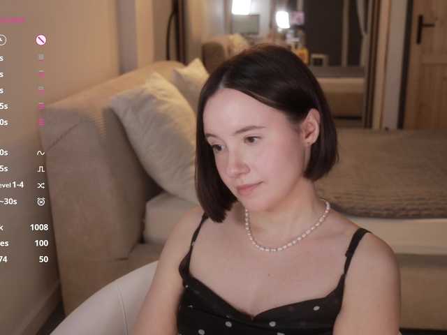 -FemaleEssence- live cam on BongaCams