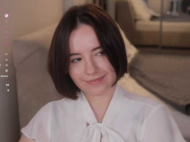 -FemaleEssence- live cam on BongaCams