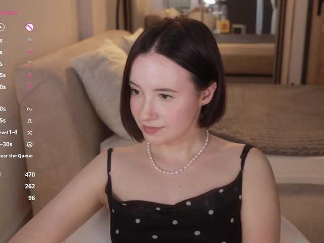 -FemaleEssence- live cam on BongaCams